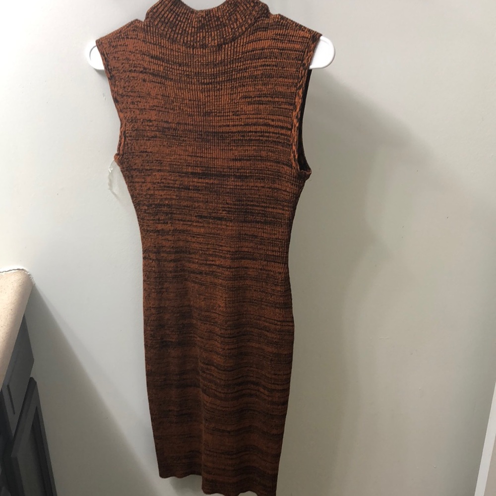 Rusty orange and black short sleeve dress